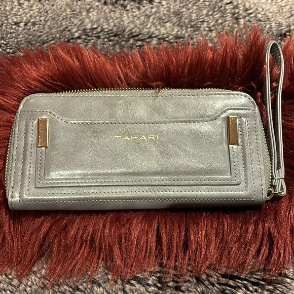 Tahari grey long continental wallet wristlet - Picture 3 of 15